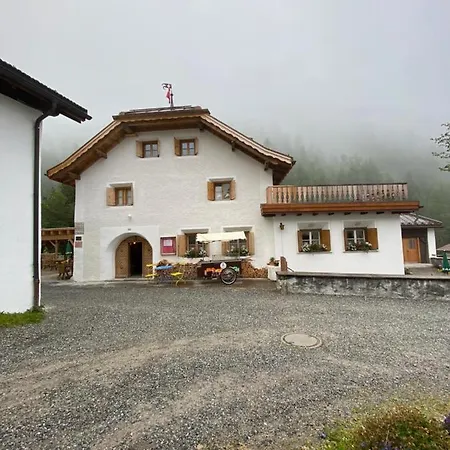 Alpengasthof Crusch Alba Ed Alvetern, S-charl Hotel