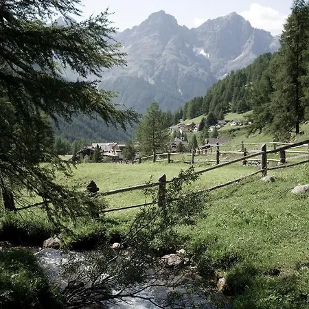 Hotell Alpengasthof Crusch Alba Ed Alvetern, S-charl Scuol