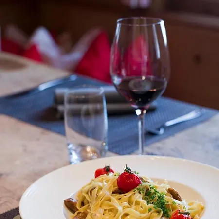 Alpengasthof Crusch Alba Ed Alvetern, S-charl Hotell Scuol