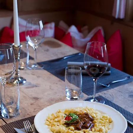 Alpengasthof Crusch Alba Ed Alvetern, S-charl Hotell