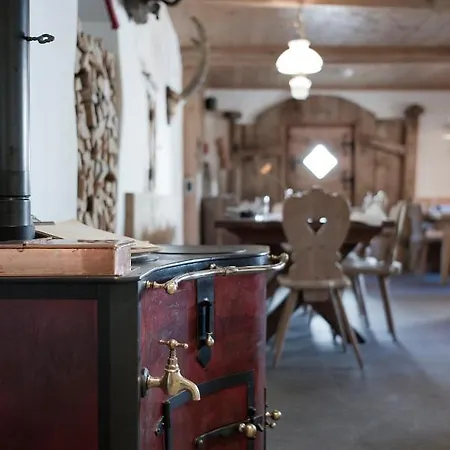 Alpengasthof Crusch Alba Ed Alvetern, S-charl