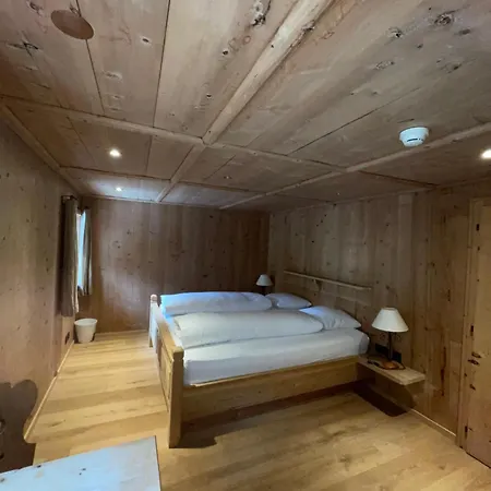 Alpengasthof Crusch Alba Ed Alvetern, S-charl *