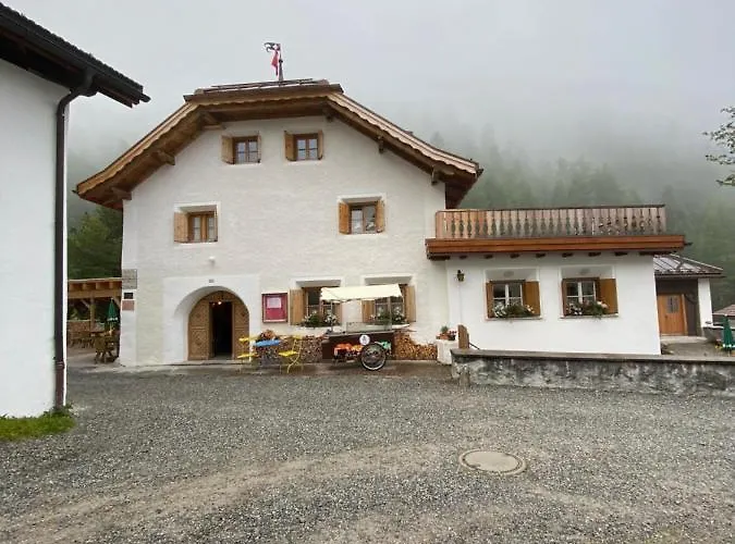 Alpengasthof Crusch Alba Ed Alvetern, S-charl Otel