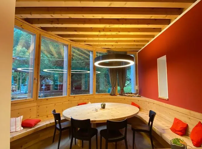 Alpengasthof Crusch Alba Ed Alvetern, S-charl Hotel