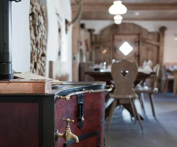 Alpengasthof Crusch Alba Ed Alvetern, S-charl