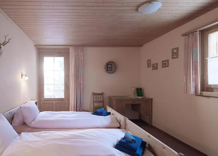 Alpengasthof Crusch Alba Ed Alvetern, S-charl *