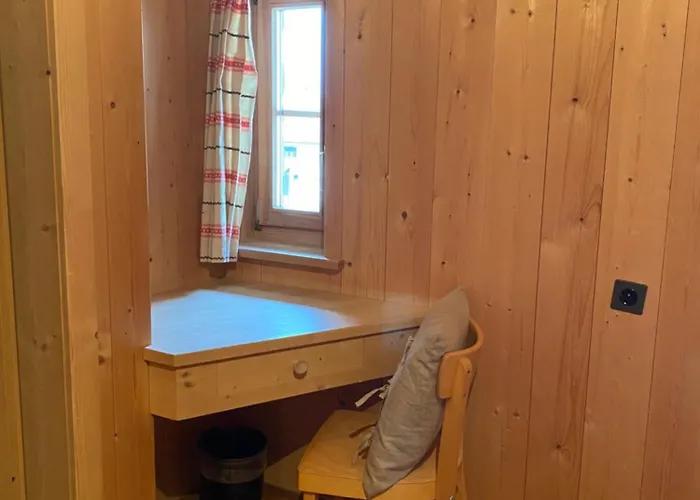 Alpengasthof Crusch Alba Ed Alvetern, S-charl *