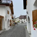 ホテル Alpengasthof Crusch Alba Ed Alvetern, S-charl *
