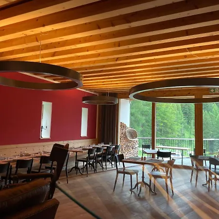 Alpengasthof Crusch Alba Ed Alvetern, S-charl