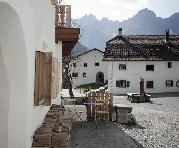 Hotel Alpengasthof Crusch Alba Ed Alvetern, S-charl